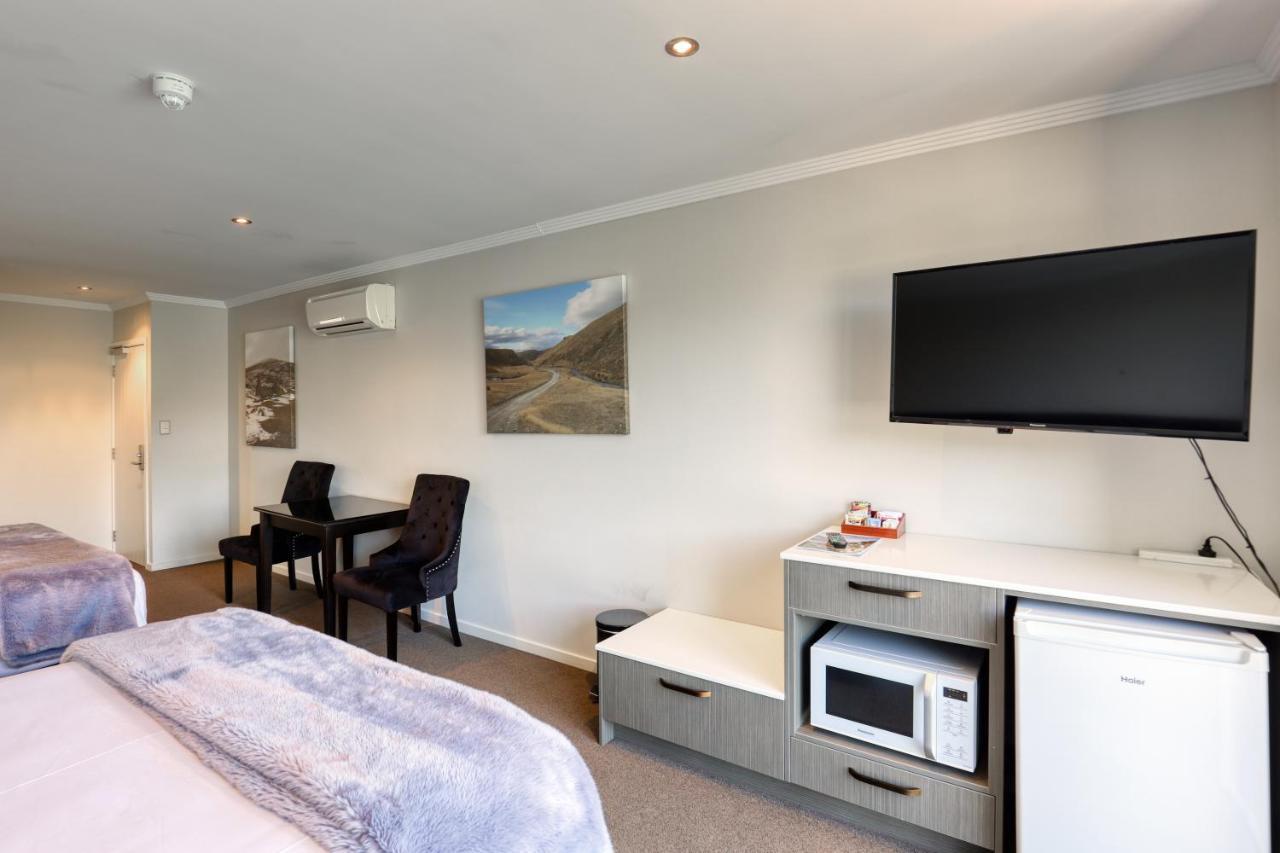 Marsden Lake Resort Central Otago Cromwell Eksteriør billede A typical motel room