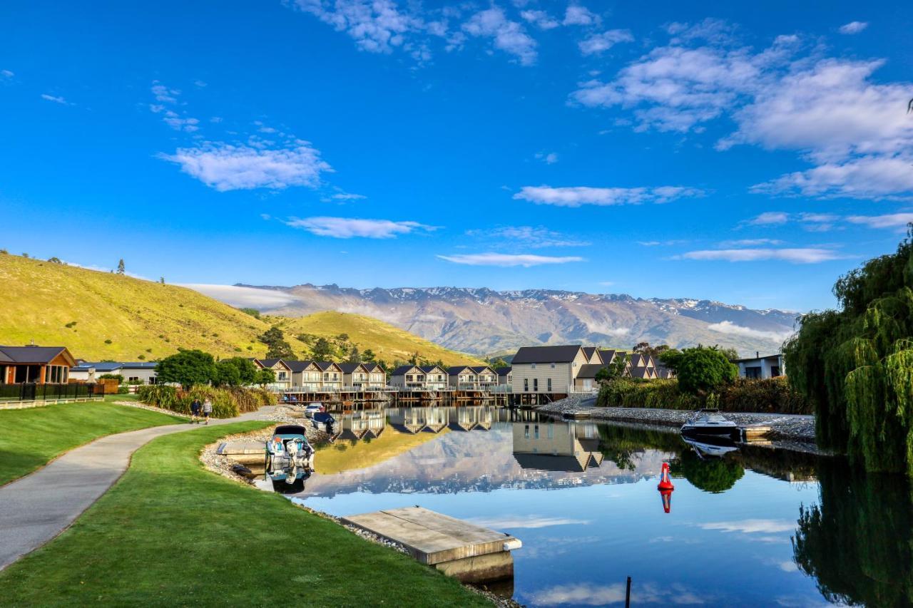 Marsden Lake Resort Central Otago Cromwell Eksteriør billede The village of Jack's Point